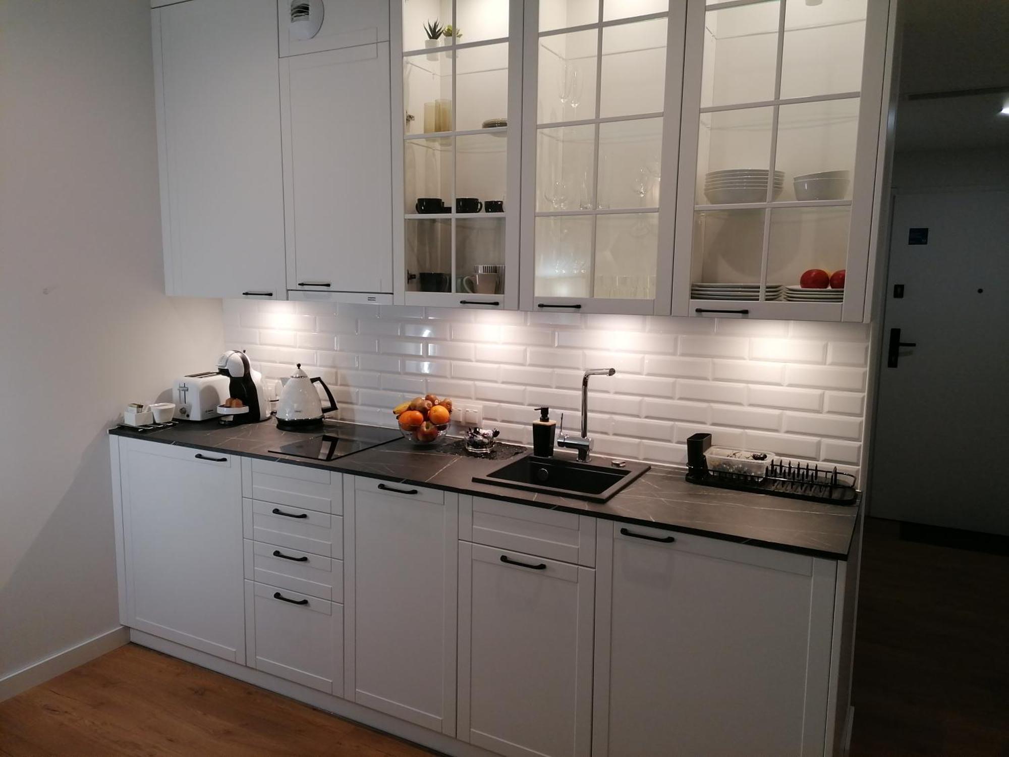 Pinea Apartament Z Widokiem Na Morze Z Basenem I Spa Przy Plazy Поберово Екстериор снимка