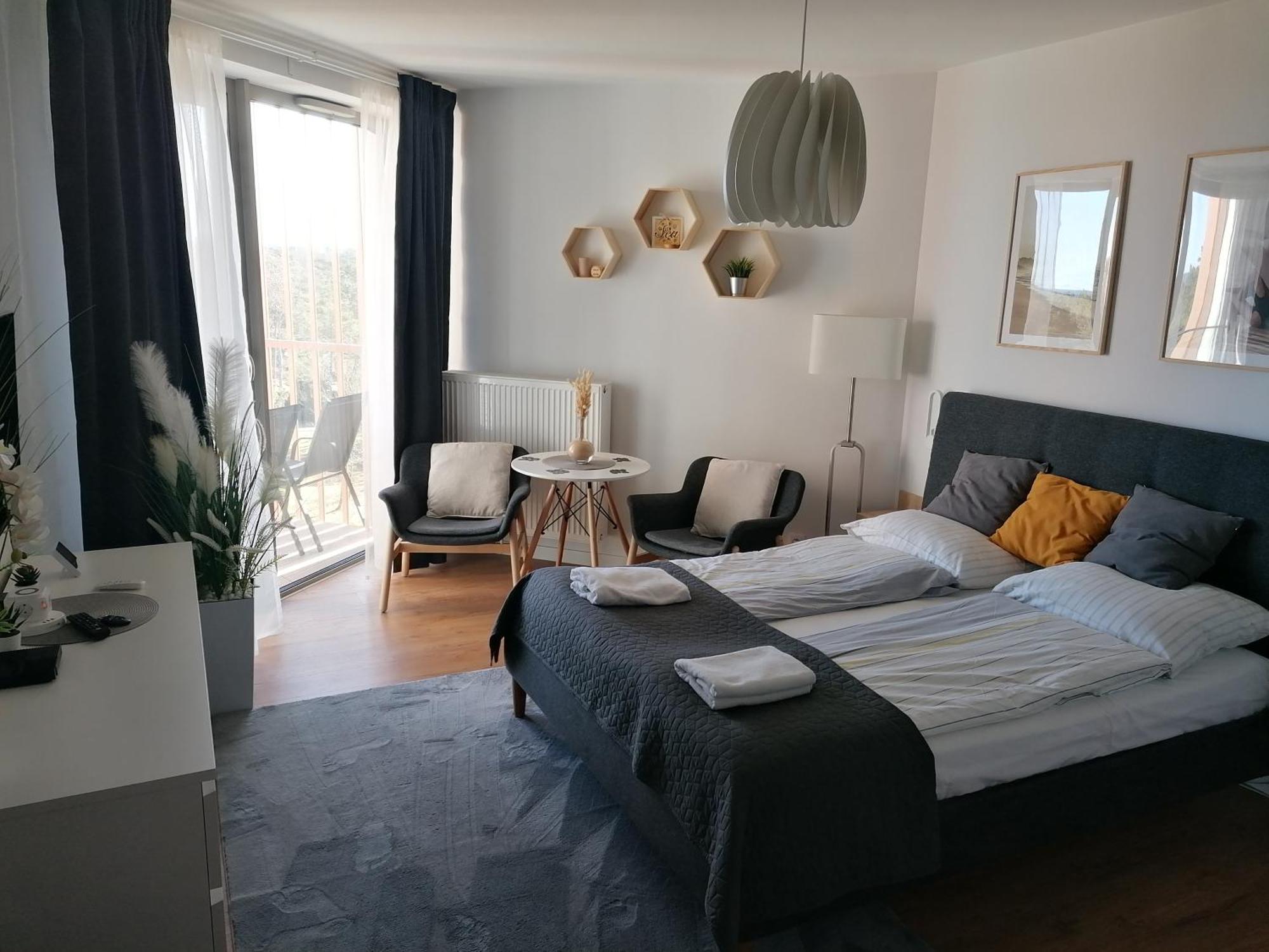 Pinea Apartament Z Widokiem Na Morze Z Basenem I Spa Przy Plazy Поберово Екстериор снимка